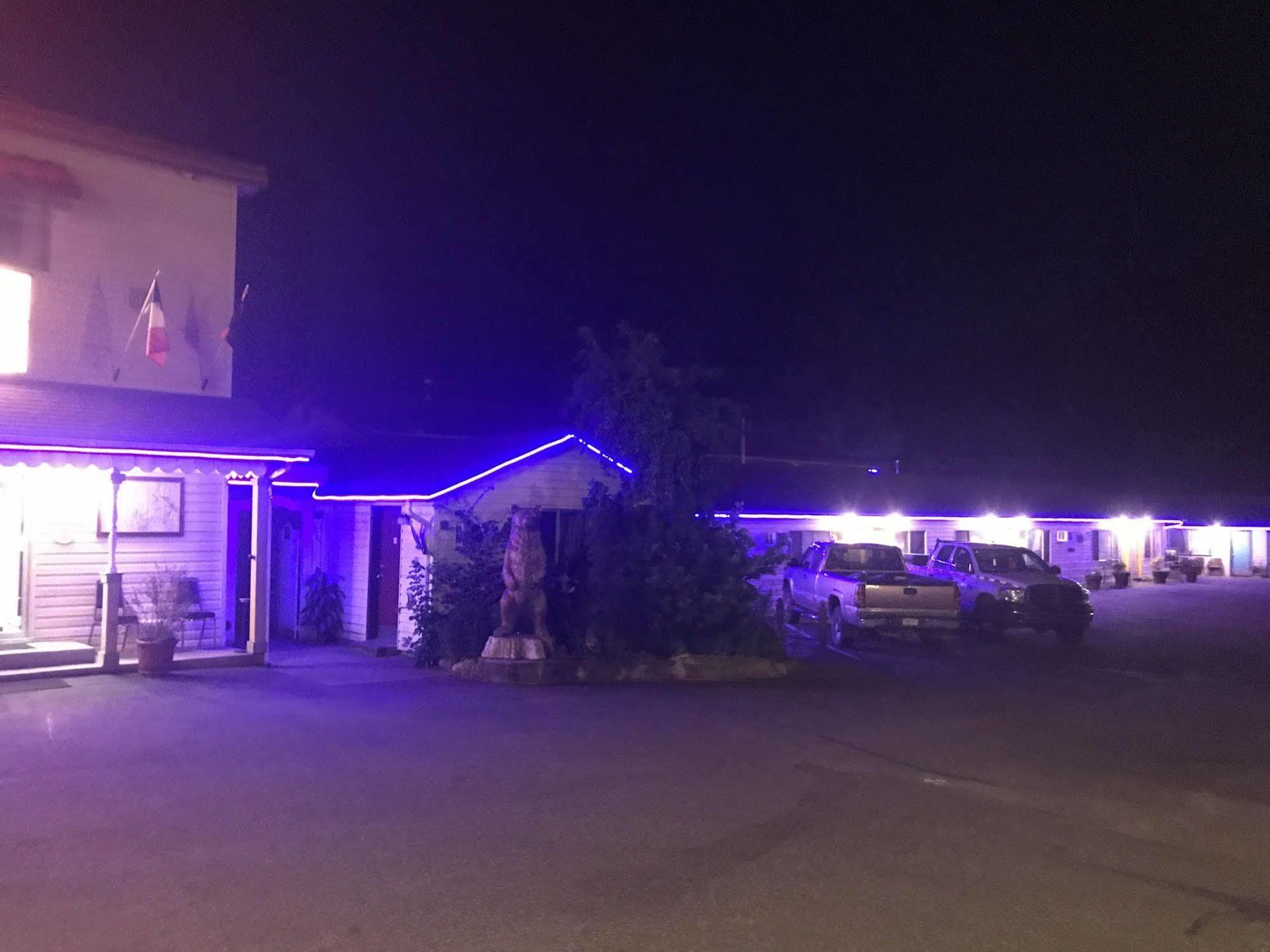 Inntowne Motel II Хоуп Экстерьер фото